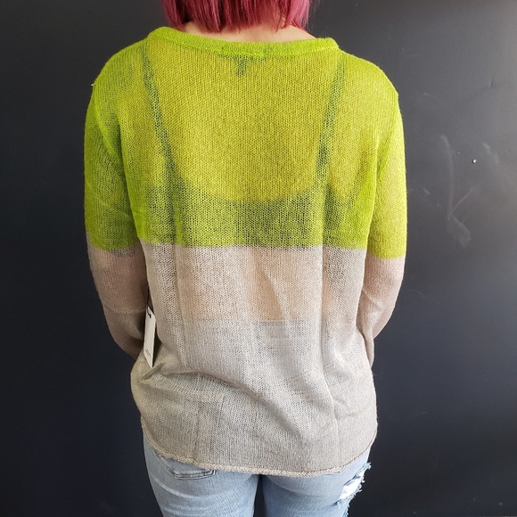 Lightweight color block sweater - Picture 3 of 4
